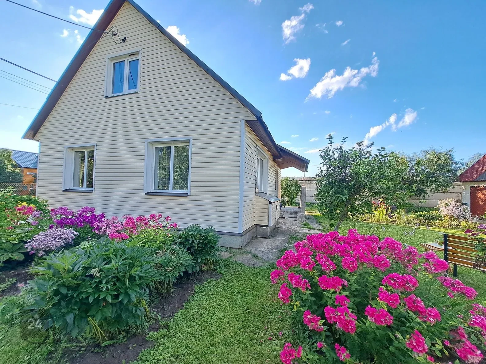 7165d40f-93c5-4d1e-8eea-81dbe57a74f8