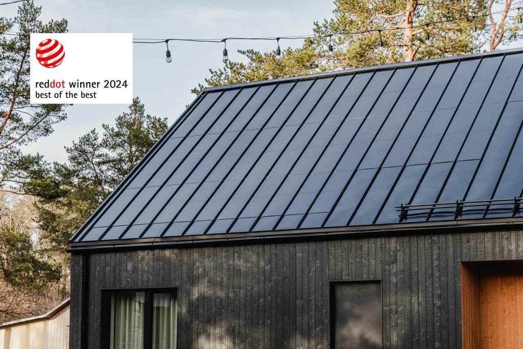RoofitSolar_NuClick_Red-Dot-Winner-2024_Best-of-the-Best_2-1024x683
