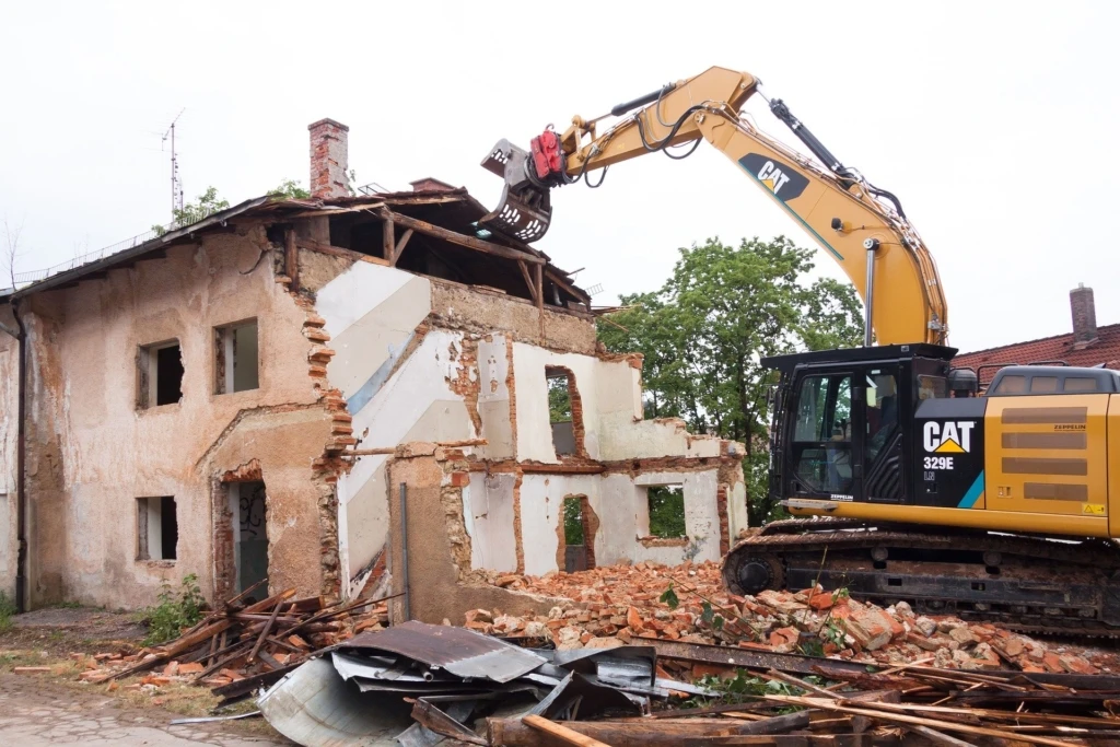 demolition-855079_1920-1024x683