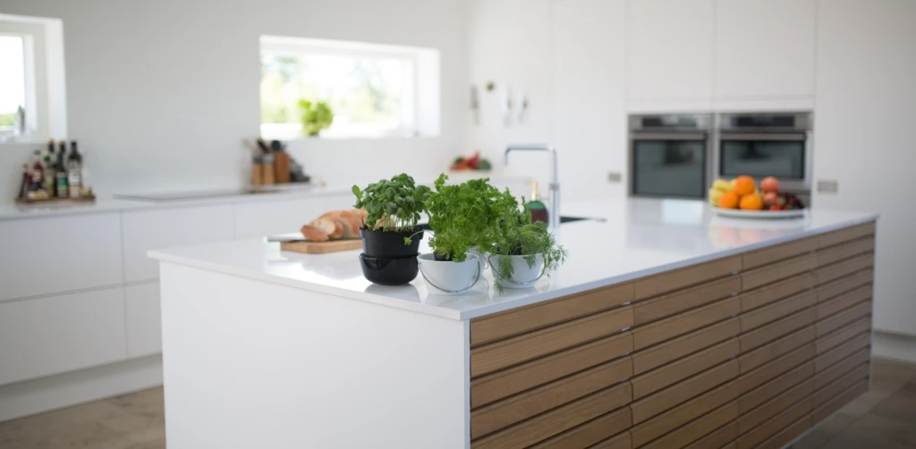 counter-home-house-1358900-1-e1552993660851-1024x502