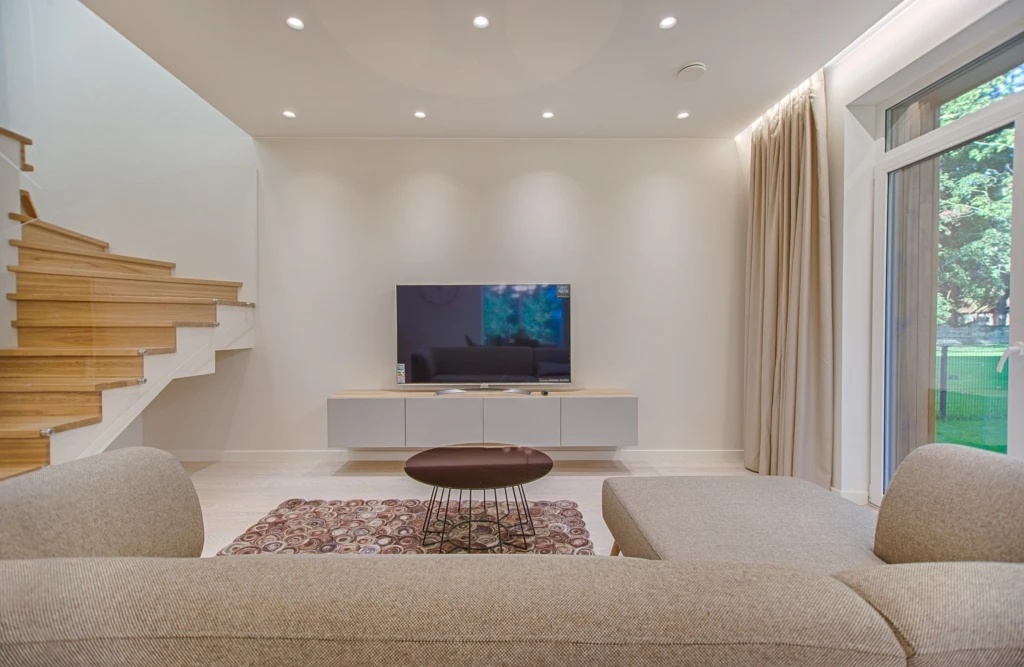 ceiling-comfort-contemporary-1571458-1024x667