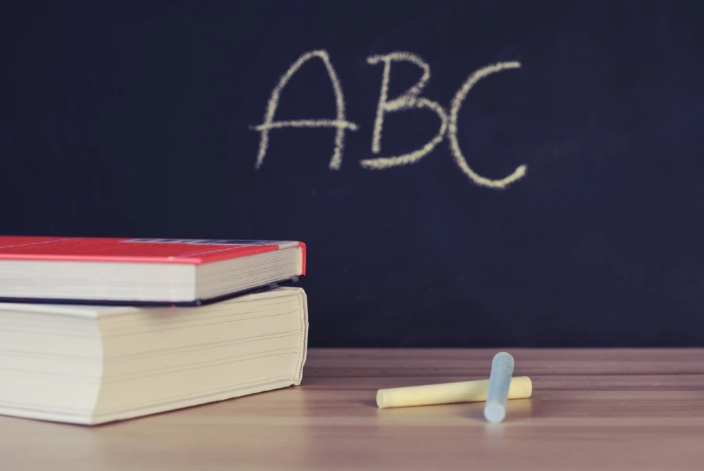 abc-alphabet-blackboard-265076-1024x685