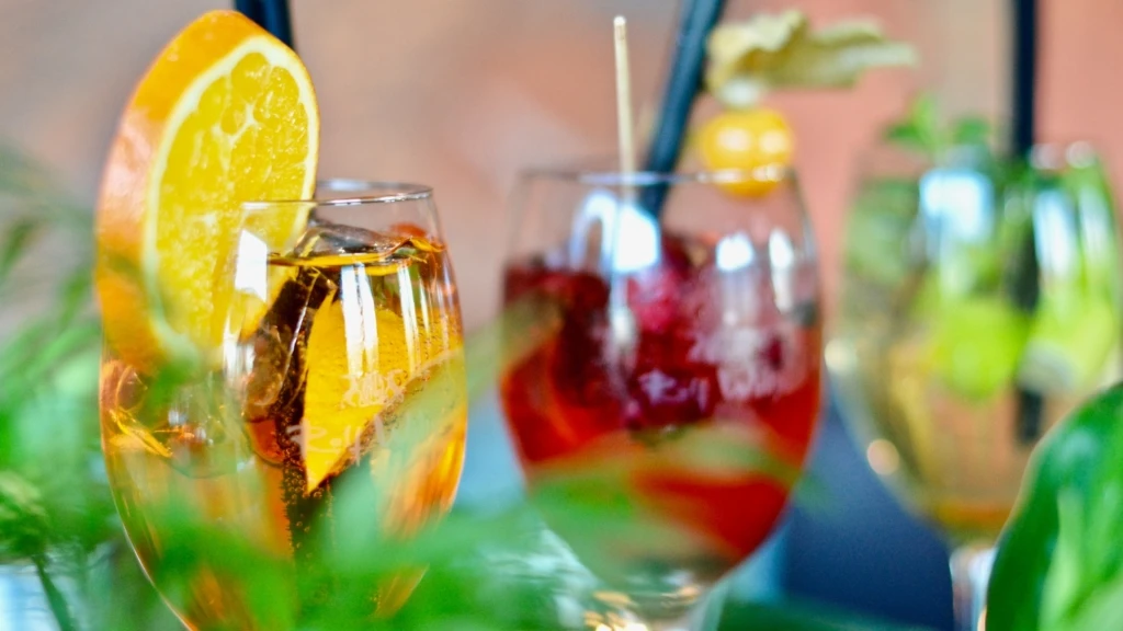 alcoholic-bar-beverage-338609-1024x576