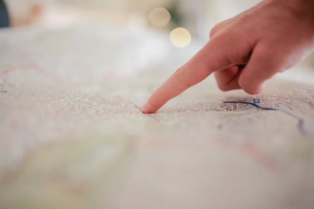 depth-of-field-direction-finger-34753-1024x683