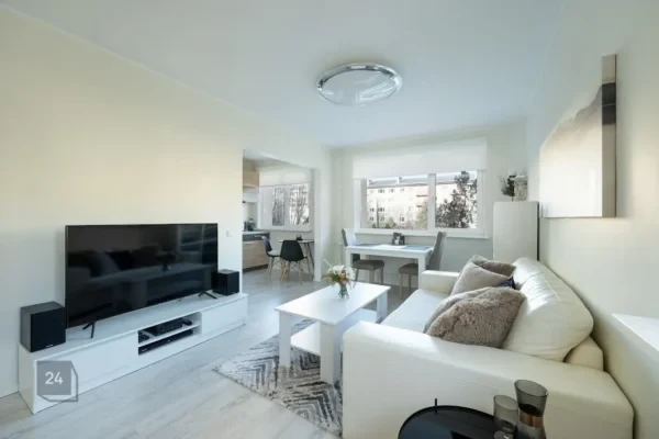 Foto-2-Mustamae-Mustamae-tee-600x400