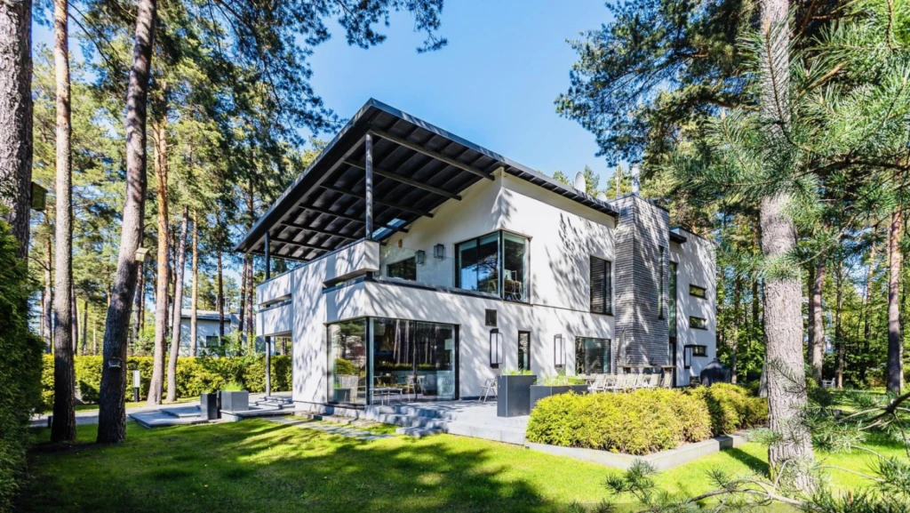 Pink-Brushstroke-Fashion-Influencer-Facebook-Cover-1024x577