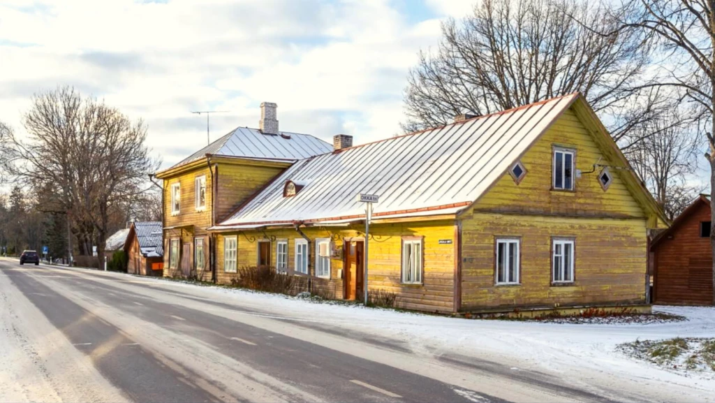 Pink-Brushstroke-Fashion-Influencer-Facebook-Cover-7-1024x577