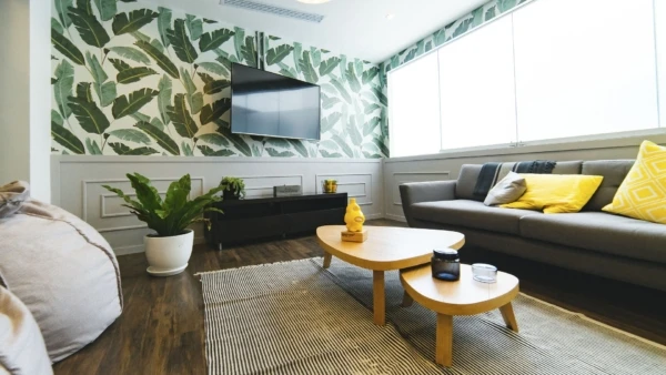 living-room-2583032_1920-600x338