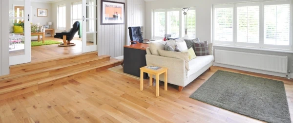 wooden-floor-1336166_1920-e1552995941672-600x253