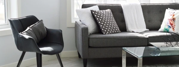 living-room-2155376_1920-1-600x224