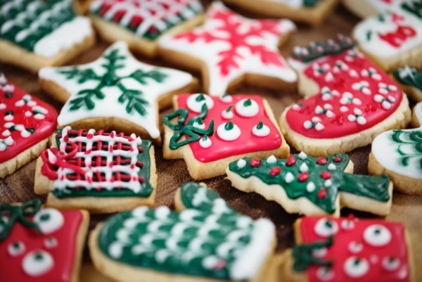 baked-blur-christmas-688010-600x401