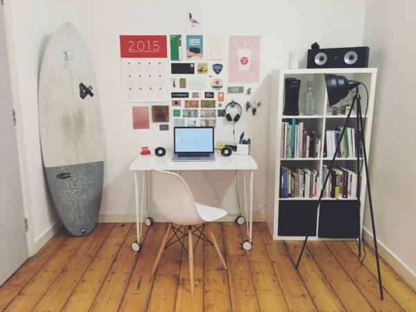 office-space-1246650_1920-600x450