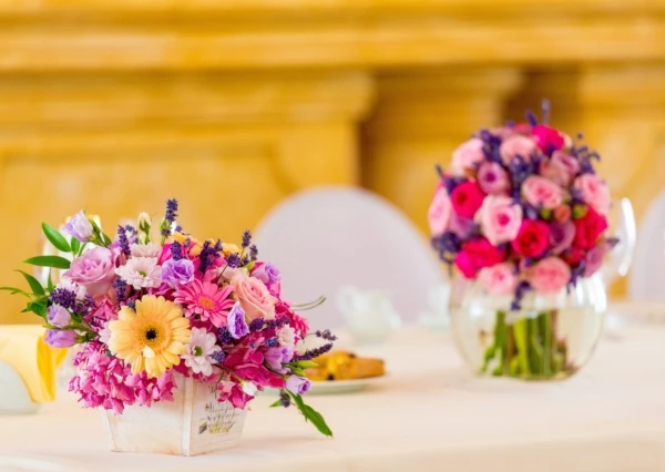 anniversary-beautiful-bloom-949582-600x426